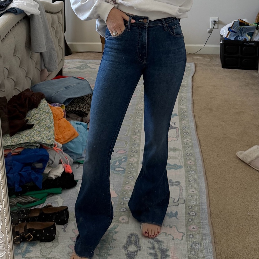 MOTHER High-Rise Flare Jeans in Medium Blue